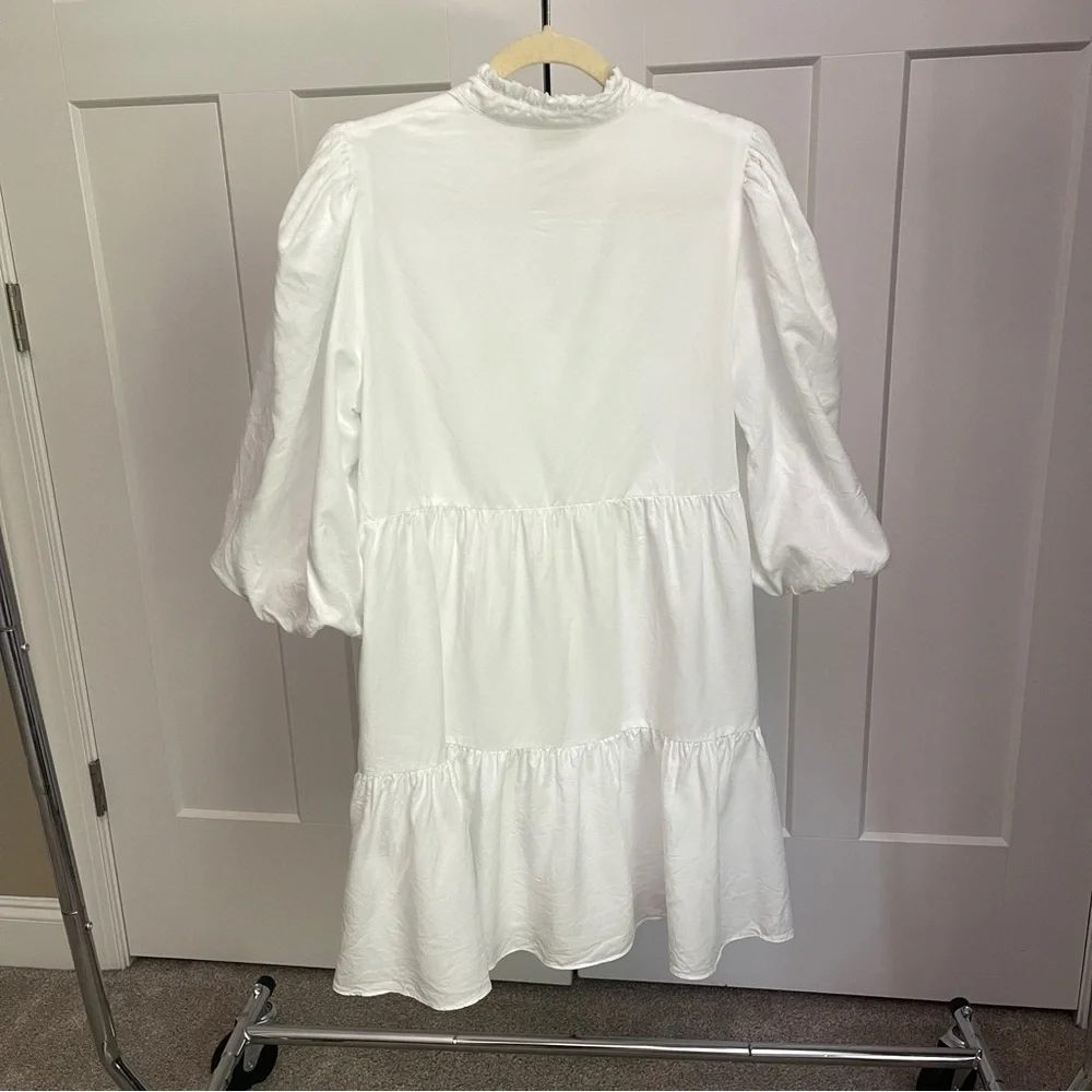 Emily McCarthy Frankie V Neck Puff Sleeve White Dress - Picture 5 of 5